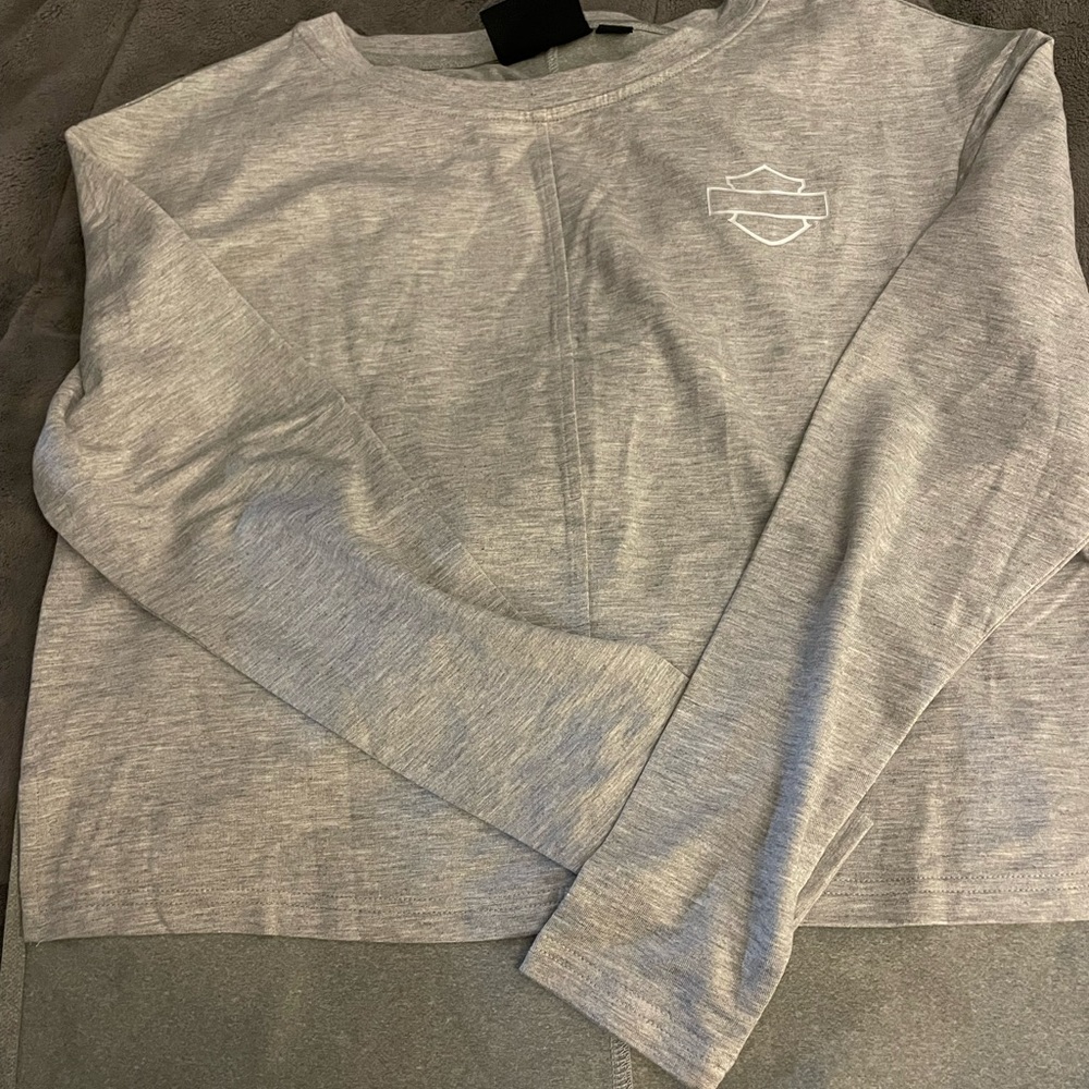 Brand new womens Harley Davidson sweatshirt size medium NWT